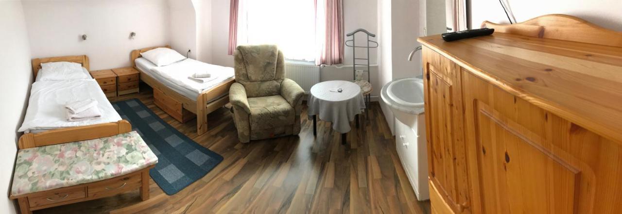 Garis Pension Хайде Экстерьер фото
