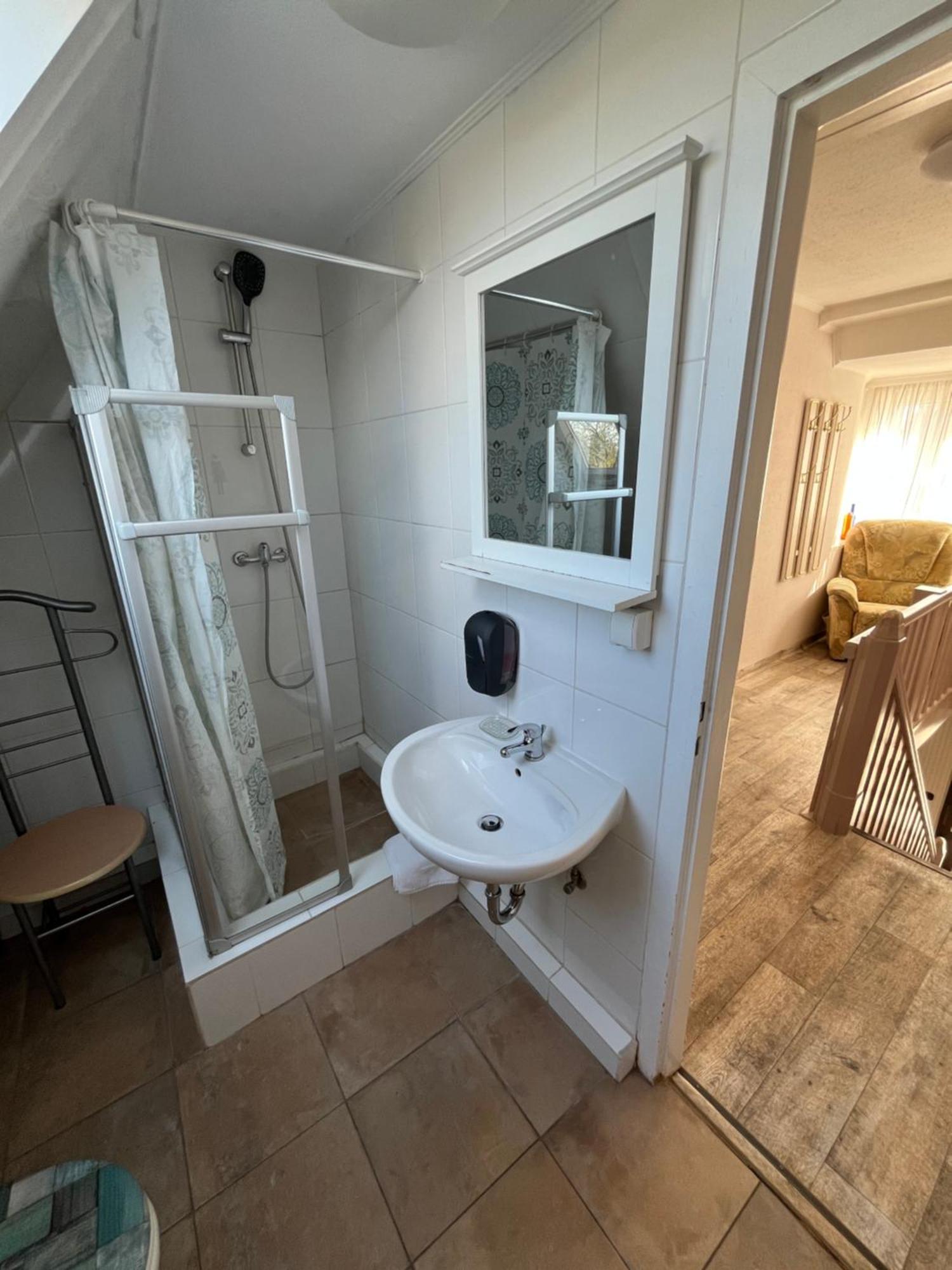 Garis Pension Хайде Экстерьер фото